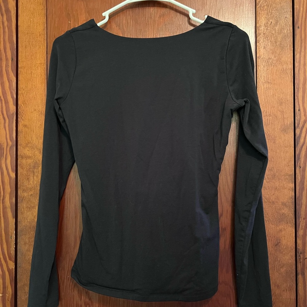 Abercrombie & Fitch Women's
Long-Sleeve Draped Cowl Back Top